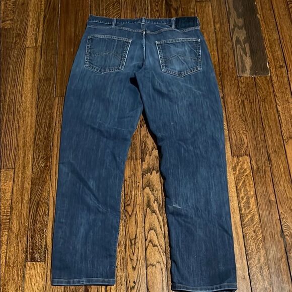 Patagonia Blue Relaxed Jeans with Lived-In Look men’s size 32” x 32” - Picture 2 of 7